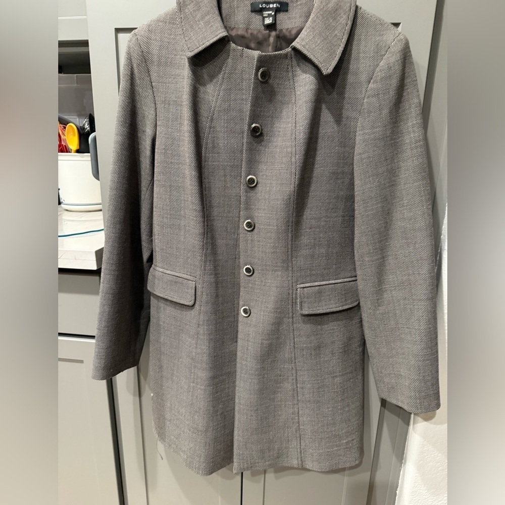 Louben of Canada Button-Up Light Weight 3/4 length Wool Coat - Picture 12 of 13